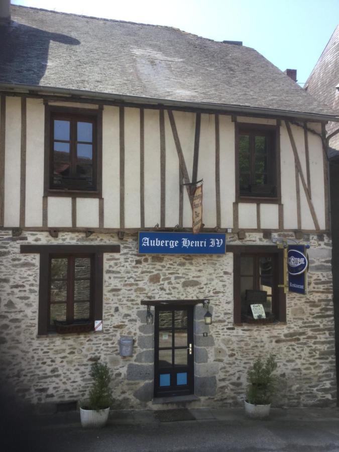 Auberge Henri IV Segur-le-Chateau Bagian luar foto