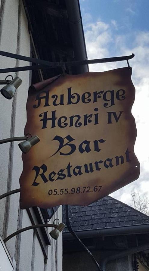 Auberge Henri IV Segur-le-Chateau Bagian luar foto